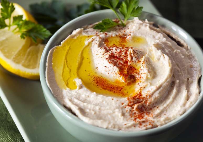 H&uacute;mus tradicional &ndash; Foto: Guia da Cozinha