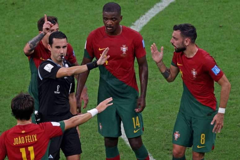 Cesar Ramos apitou a vitória de Portugal sobre a Suíça, nas oitavas de final da Copa (ADRIAN DENNIS / AFP)
