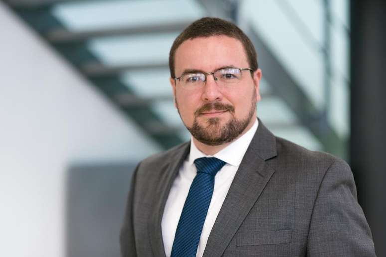 "C&acirc;mera &eacute; o novo r&aacute;dio", diz Arthur Bernardes, gerente de contas s&ecirc;nior da Axon