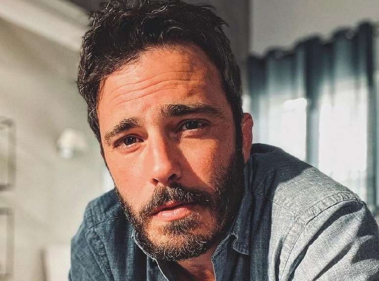 Ator Thiago Rodrigues é espancado por bandidos durante assalto no Rio