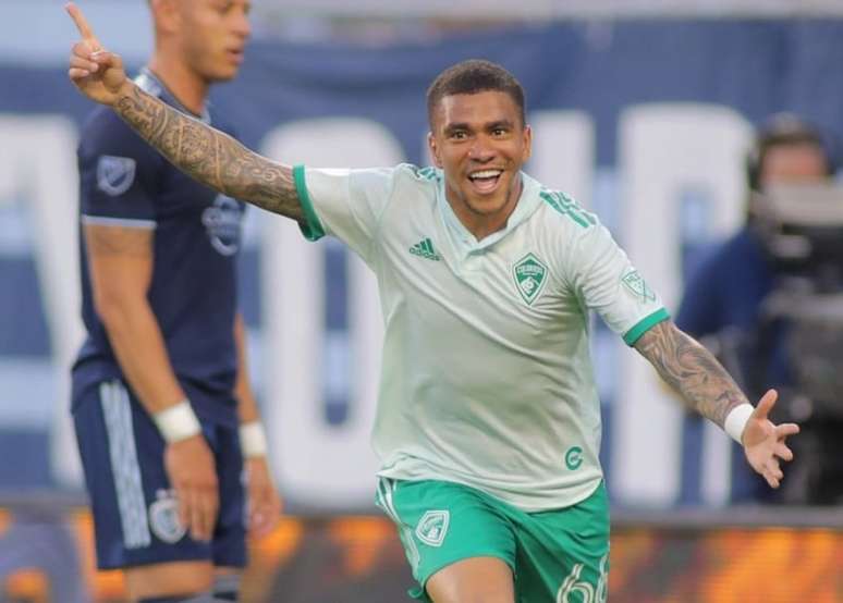 Palmeiras quer encerrar pré-temporada com 30 jogadores no elenco