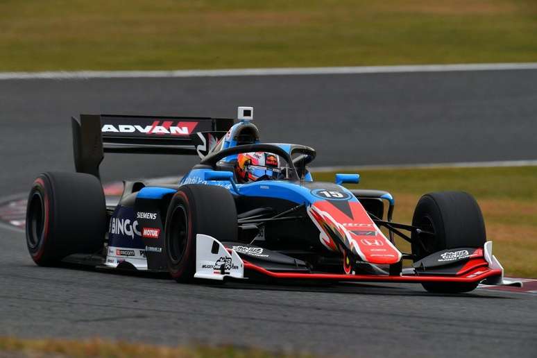 Lawson andou com a Mugen nos testes p&oacute;s-temporada, em Suzuka 