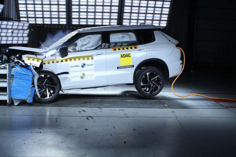 Mitsubishi Outlander: cinco estrelas no Latin NCAP