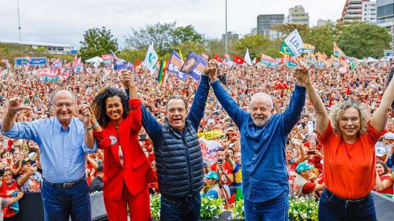 Alckmin e Lula em campanha em Florianópolis (SC), nas eleições de 2022