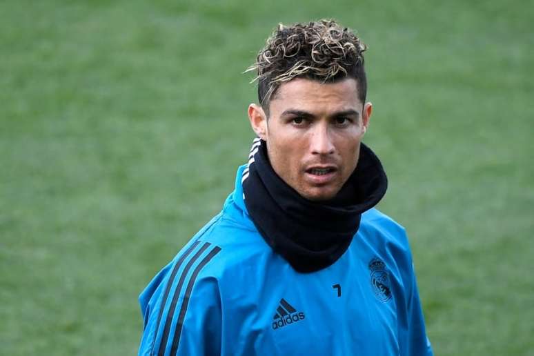 Cristiano Ronaldo é o maior artilheiro da história do Real Madrid com 450 gols (Foto: GABRIEL BOUYS / AFP)