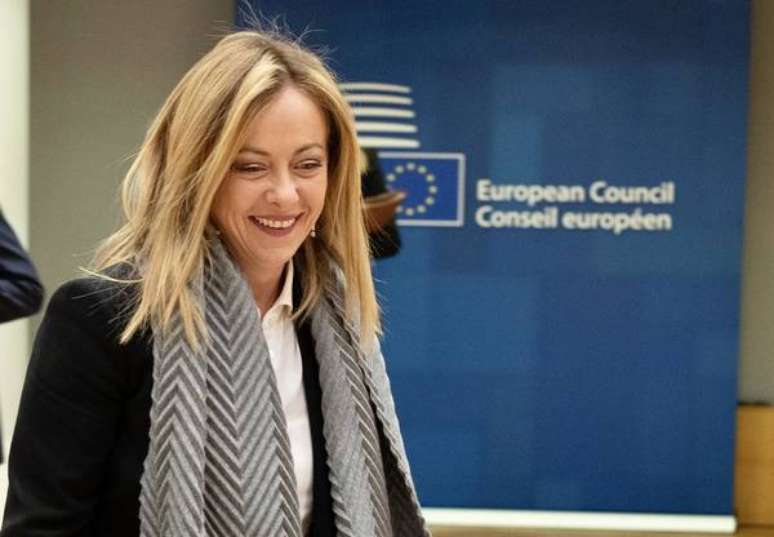 Giorgia Meloni durante reunião do Conselho Europeu, em Bruxelas