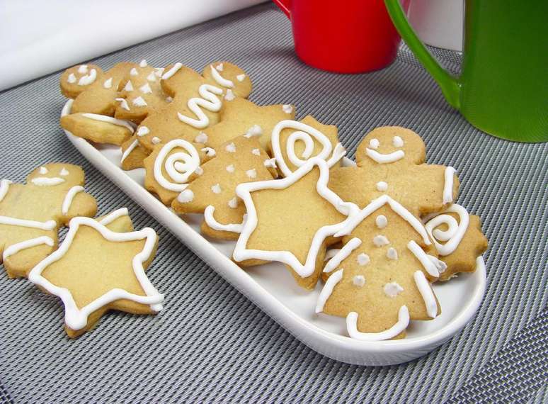Guia da Cozinha - Gingerbread: aprenda como fazer o biscoitinho dos filmes de Natal!