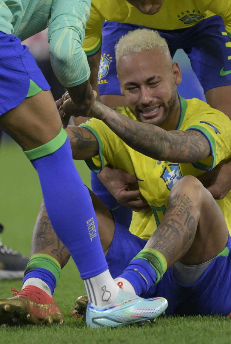 Neymar não consegue ter uma sequência boa de jogos por causa de lesões