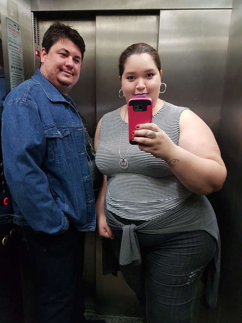 Foi em 2012, em um concurso de Miss Plus Size em que Larissa era concorrente, que Franz a conheceu.