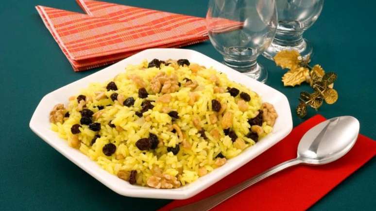 Arroz de Natal com açafrão – Foto: Guia da Cozinha