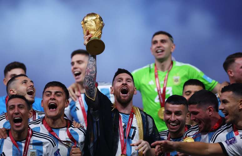 Argentina levanta a taça de campeã de 2022