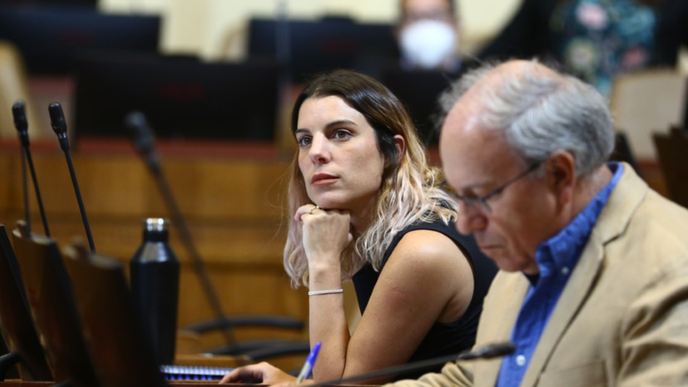O projeto de lei contra o stealthing, da parlamentar Maite Orsini, foi aprovado por ampla margem na Câmara dos Deputados do Chile