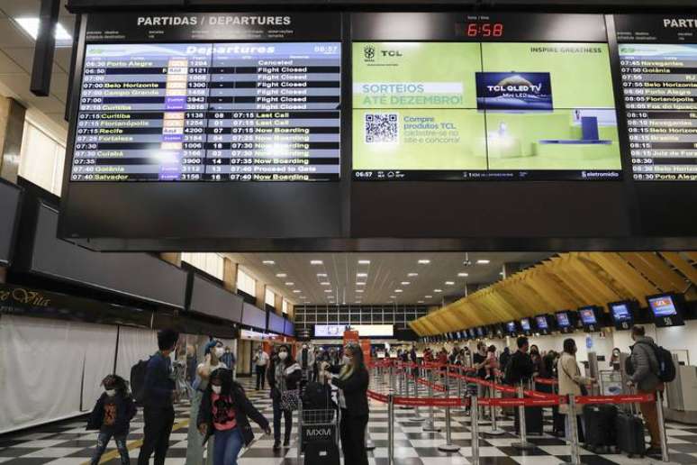 Aeroportos de São Paulo, Rio de Janeiro, Campinas, Porto Alegre, Brasília, Belo Horizonte e Fortaleza vão ser afetados pela greve