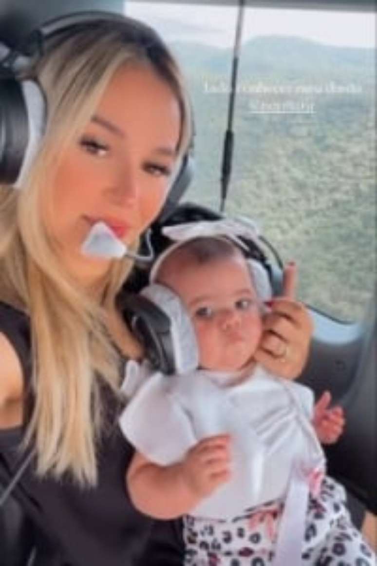 Influencer fez o registro da viagem de helicóptero (Foto: Reprodução/ Instagram)