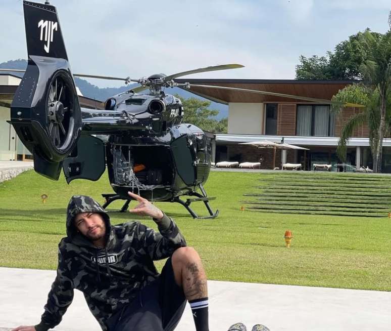 Mi casa, su casa: Neymar leva Seleção ao Parque dos Príncipes em