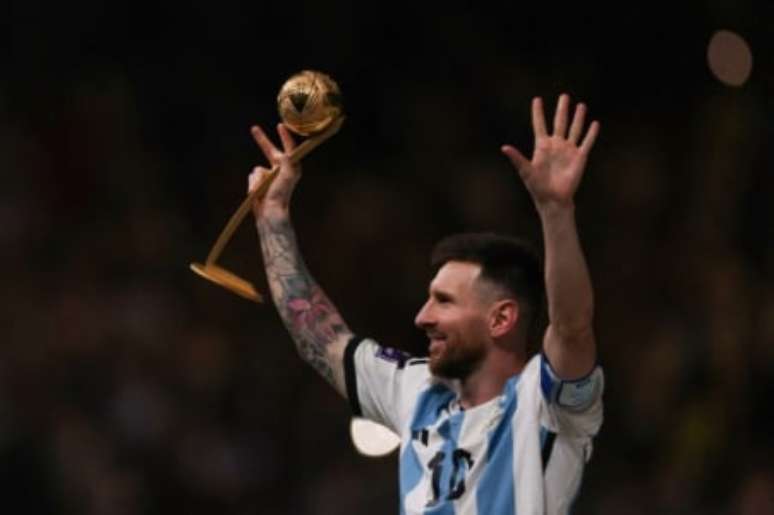 Messi foi eleito, pela segunda vez, o melhor jogador de uma Copa do Mundo (ADRIAN DENNIS / AFP)