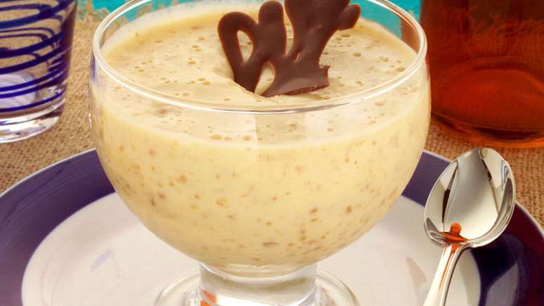 Mousse de chocolate branco – Guia da Cozinha