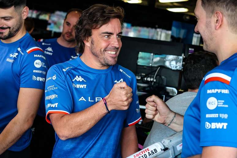 Fernando Alonso escolheu trocar a Alpine pela Aston Martin 