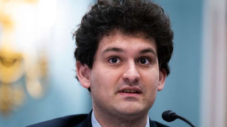 A queda do fundador da FTX, Sam Bankman-Fried, desestabilizou o mundo das criptomoedas