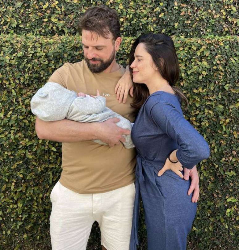 O primeiro filho do casal Fernanda Vasconcellos e C&aacute;ssio Reis nasceu em junho.