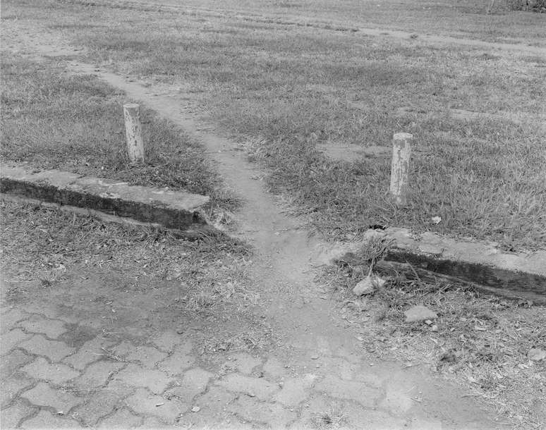 'Continuamos num modelo de abordagem grosseira, que se revela nos caminhos dos pedestres naquela cidade que deveria ser desenhada para os idosos, crian&ccedil;as, cadeirantes, pessoas com limita&ccedil;&otilde;es', diz professor