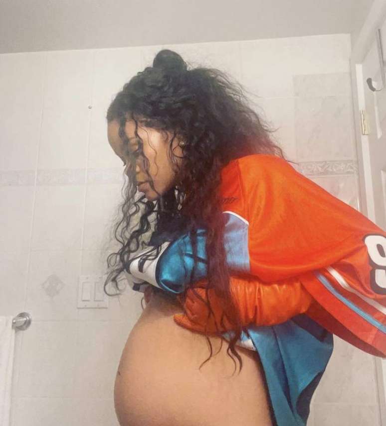 Rihanna, Kylie Jenner, Viviane Ara&uacute;jo e outras famosas que tiveram filho em 2022