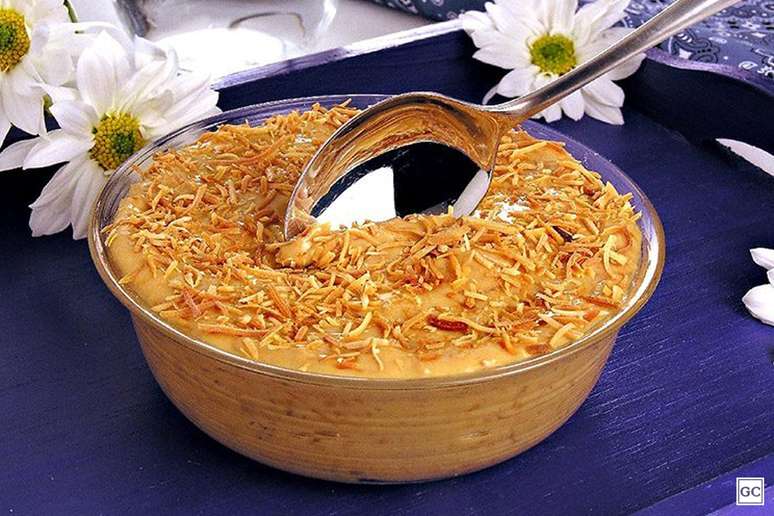 Pav&ecirc; de coco queimado &ndash; Foto: Guia da Cozinha