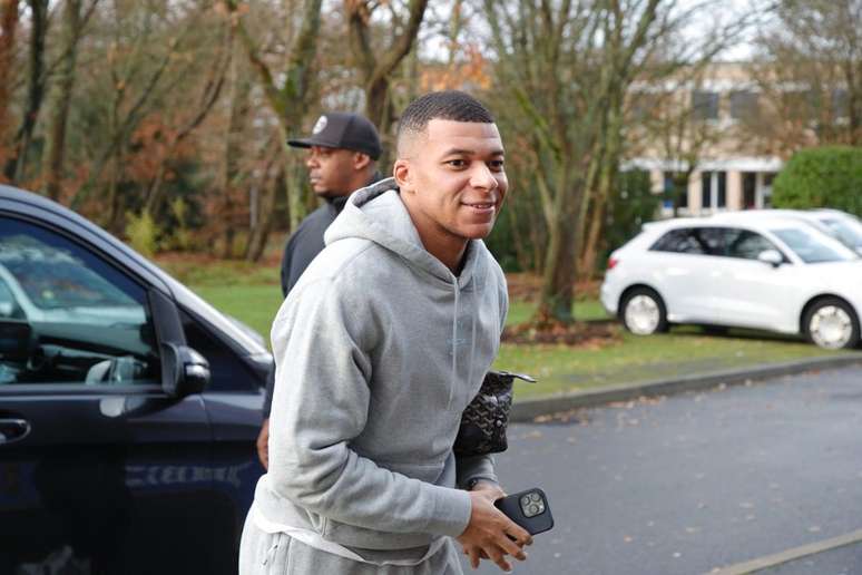 Mbappé retornou aos treinamentos do PSG após a derrota da seleção francesa para a Argentina na Copa do Mundo do Catar