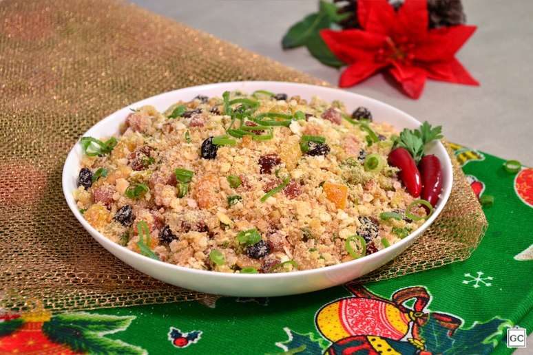 Farofa natalina &ndash; Foto: Guia da Cozinha