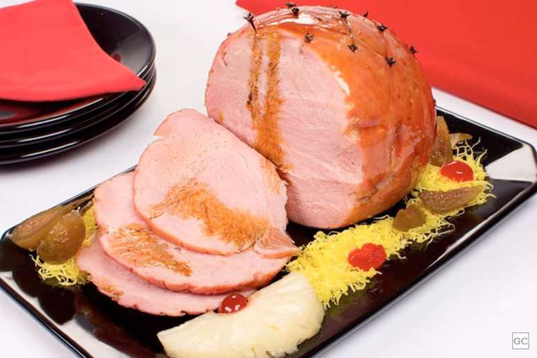 Tender na cacha&ccedil;a e mel &ndash; Foto: Guia da Cozinha