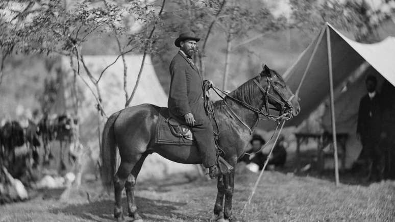 Allan Pinkerton, o imigrante escocês que criou uma empresa fabricante de barris e acabou fundando uma das primeiras agências de detetives particulares dos Estados Unidos