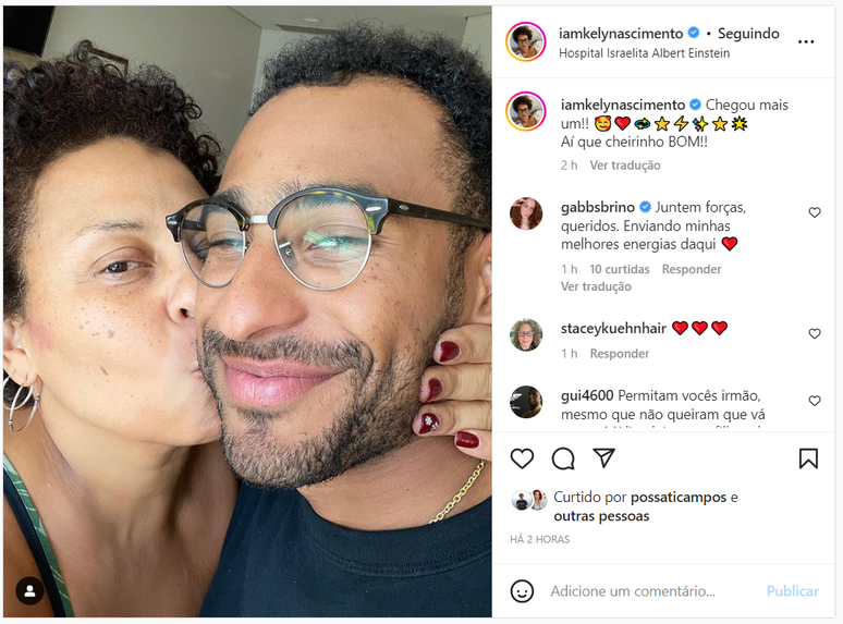 Kely Nascimento fez post na tarde deste domingo, 25