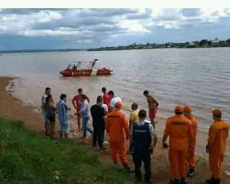 Sucessão de afogamentos teve início quando os familiares tentavam salvar uma das crianças