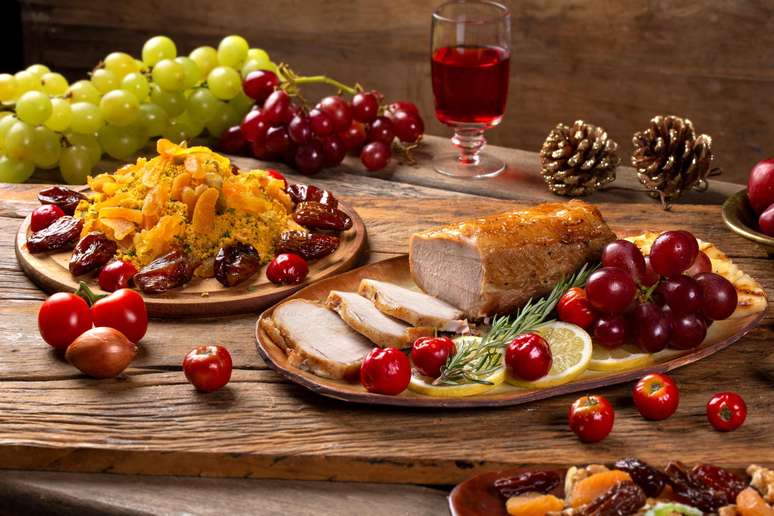 Pernil com farofa natalina da Bella Paulista