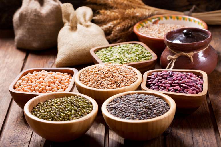 Variar o consumo de grãos ajuda a complementar os nutrientes. 