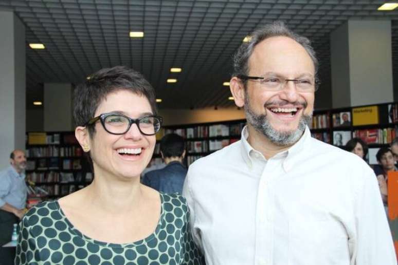 Sandra Annenberg presta homenagem a Ernesto Paglia após marido anunciar saída da TV Globo