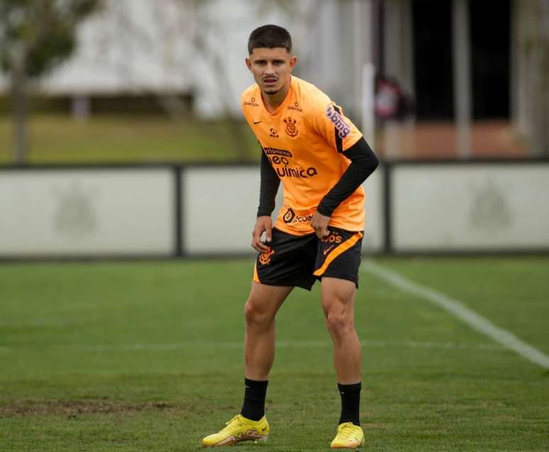 Léo Mana estreou no profissional em 2022 (Foto: Rodrigo Coca / Agência Corinthians)