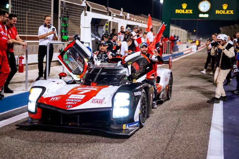 Sébastien Buemi comemora título da Toyota no WEC 