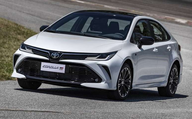 Toyota celebra 30 anos de seus modelos no mercado nacional.