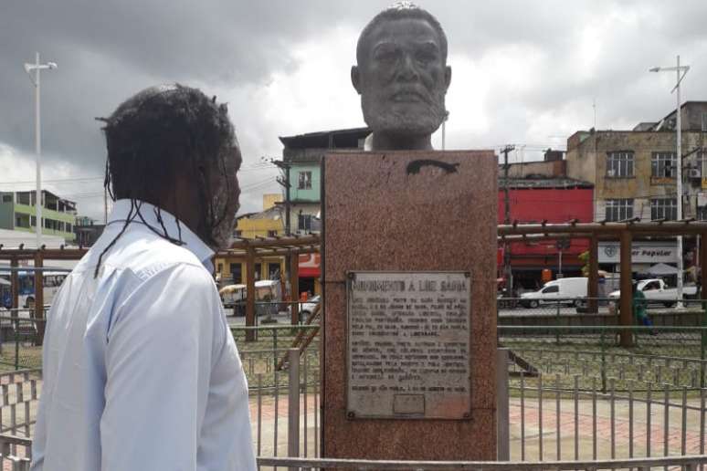 Herma em homenagem a Luiz Gama, no Largo do Tanque em Salvador