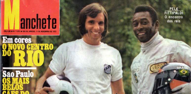 Em 1972, Pel&eacute; e Emerson Fittipaldi &ldquo;trocaram pap&eacute;is&rdquo; na capa da revista Manchete. Enquanto o Rei vestiu o macac&atilde;o, Emerson estava com o uniforme do Santos 