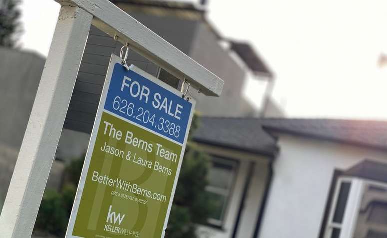 Taxa de latinos com casa pr&oacute;pria est&aacute; crescendo em um ritmo recorde, impulsionada por jovens compradores