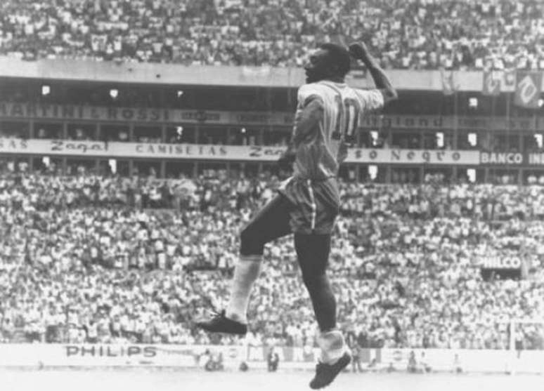 Pelé (na foto, durante a Copa de 70) vai batizar estádio em Cabo Verde, na África. FOTO: DOMICIO PINHEIRO/ESTADÃO