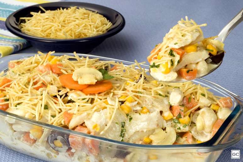 Fricass&ecirc; de bacalhau &ndash; Foto: Guia da Cozinha