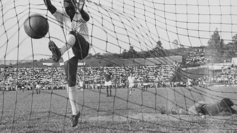 Pelé em foto de 1958, ano em que foi consagrado como 'rei' por Nelson Rodrigues