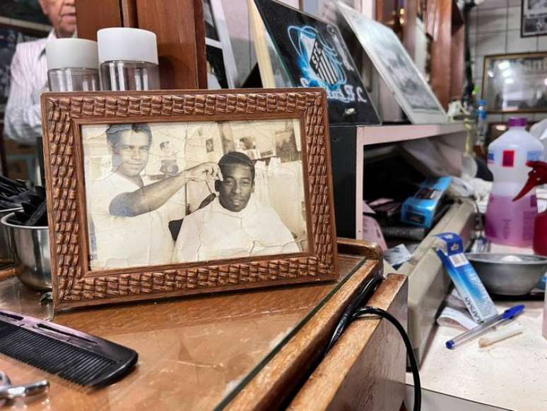 Didi cortava o cabelo de Pel&eacute; desde quando o Rei tinha 16 anos