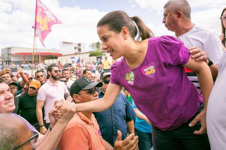 Raquel Lyra é a governante estreante do Estado de Pernambuco; apesar de ter disputado o segundo turno com Marília Arraes (Solidariedade), que era apoiada por Lula, Lyra não se aproximou de Bolsonaro e se declarou neutra na disputa presidencial.