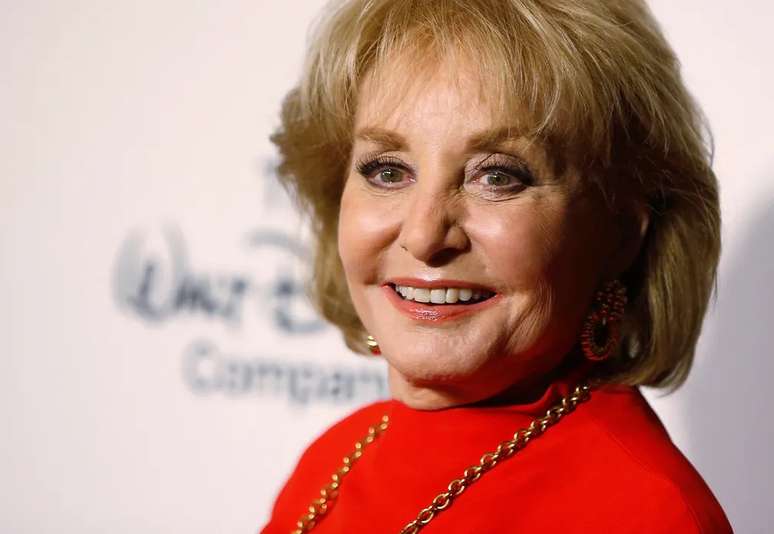 Jornalista Barbara Walters, pioneira do noticiário televisivo, morre aos 93 anos