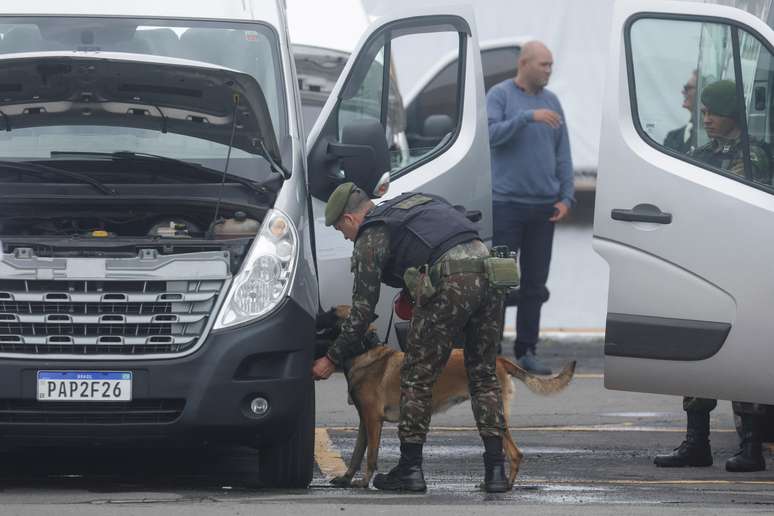 Homem é detido com faca na entrada da cerimônia de posse de Lula na Esplanada