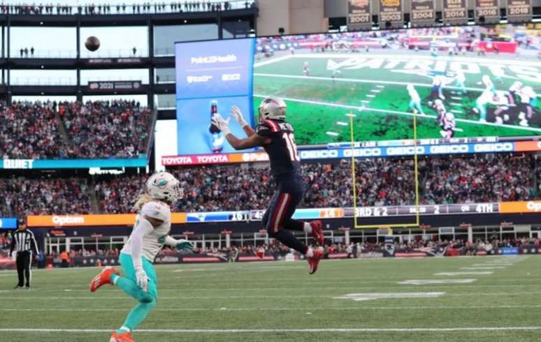 Foto: (Eric J.Adler/New England Patriots) -Jakobi Meyers fez o TD decisivo para o time da casa